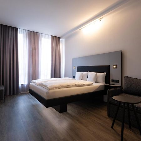 Esslingen am Neckar Ginn Apartment-Hotel Stuttgart-Esslingen מראה חיצוני תמונה