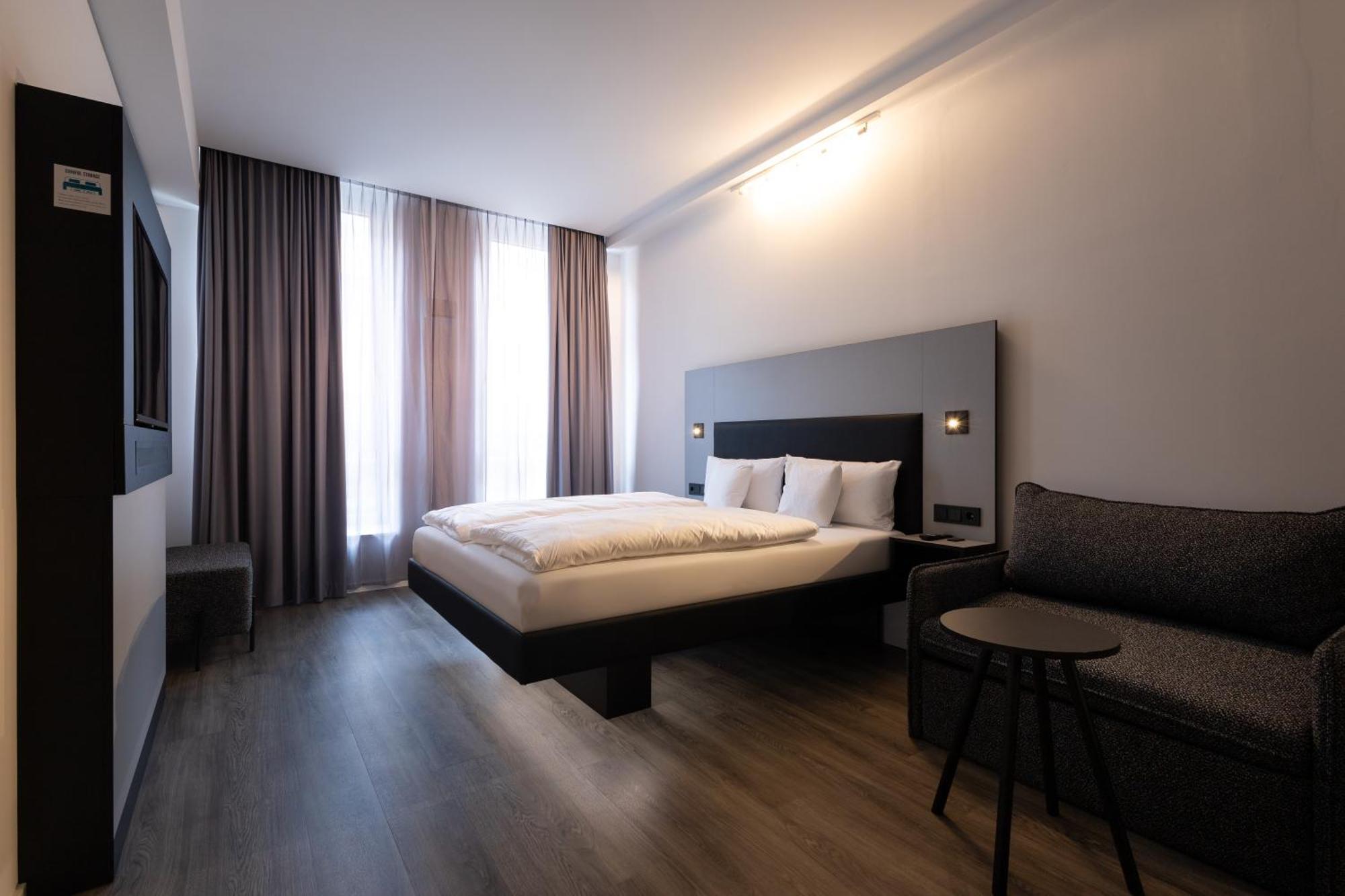 Esslingen am Neckar Ginn Apartment-Hotel Stuttgart-Esslingen מראה חיצוני תמונה